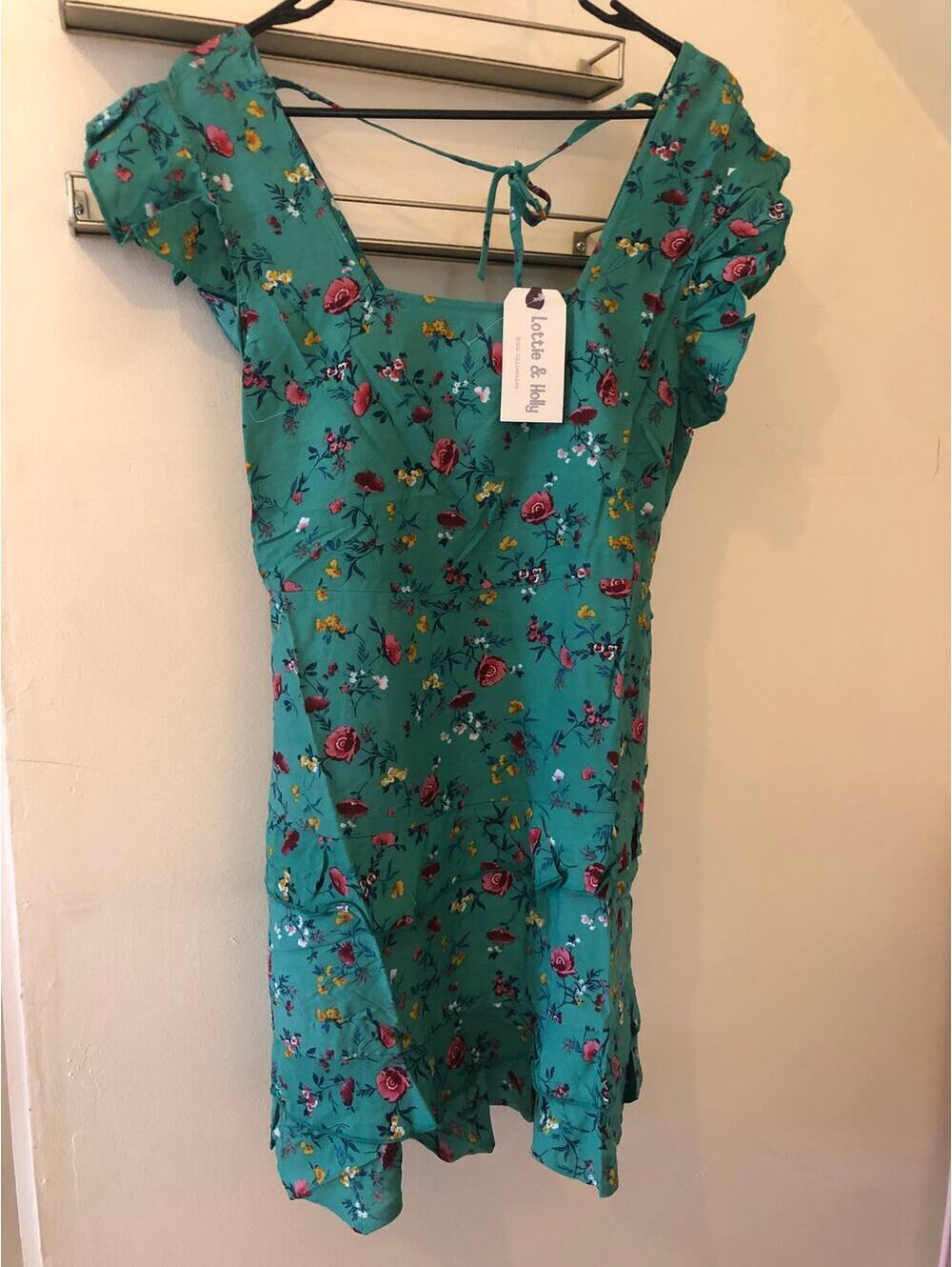 B.O.G. Collective Lottie & Holly Floral Green Ruffle Sleeve Dress - Size L